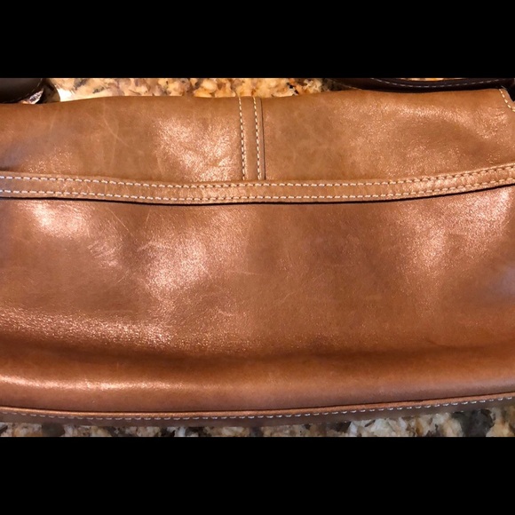 Small Coach purse - Picture 5 of 5